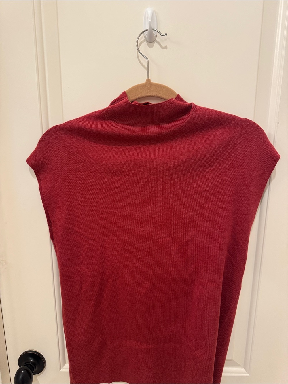 Ann Taylor Crimson Red Sleeveless Mock Neck Sweater fall autumn work wear - Picture 4 of 7